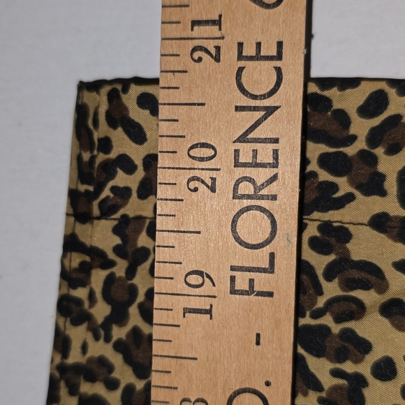 London Fog Cheetah Print Hooded Poncho One Size Fits Most - Picture 6 of 10